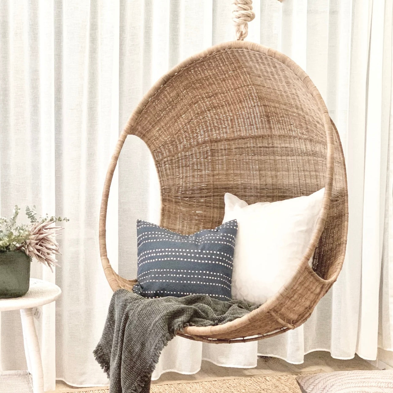 Malawi Hanging Egg Chair