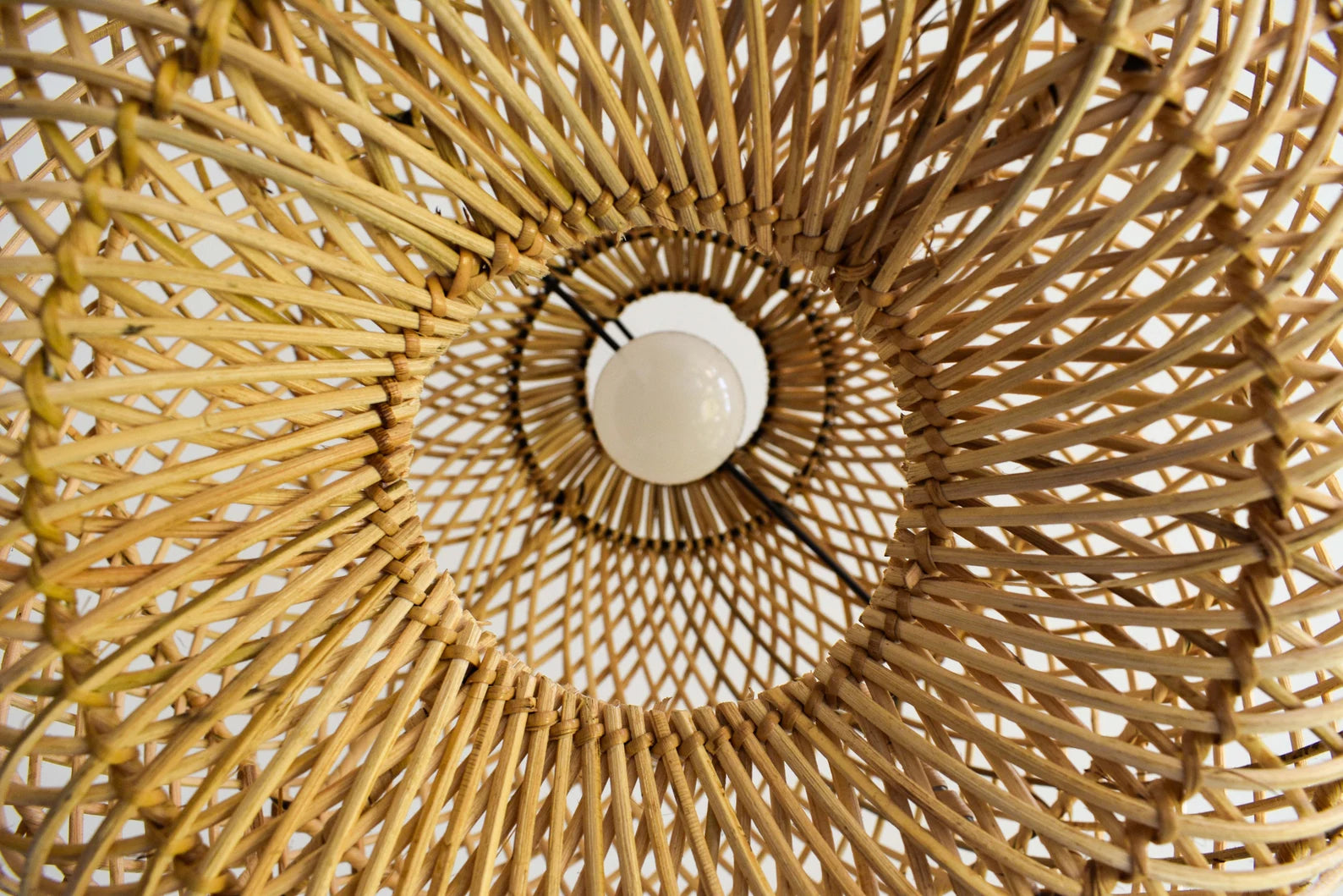 KANAWA WICKER LAMPSHADE