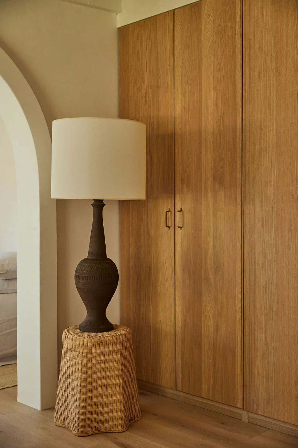 Delara Table